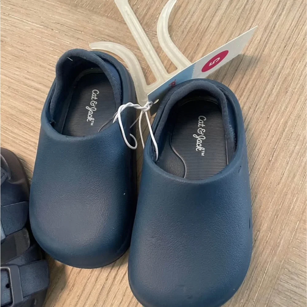 TWO Cat and Jack toddler sandal/ shoes size 5- price for both